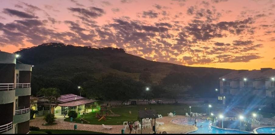 Aconchegante Flat B308 - Refugio No Aldeia Das Aguas Barra do Pirai Bagian luar foto